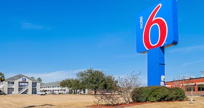 Motel 6 Bay Saint Louis, MS