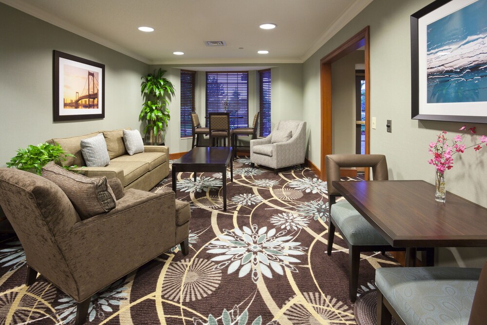 Staybridge Suites Minneapolis-Bloomington, an IHG Hotel