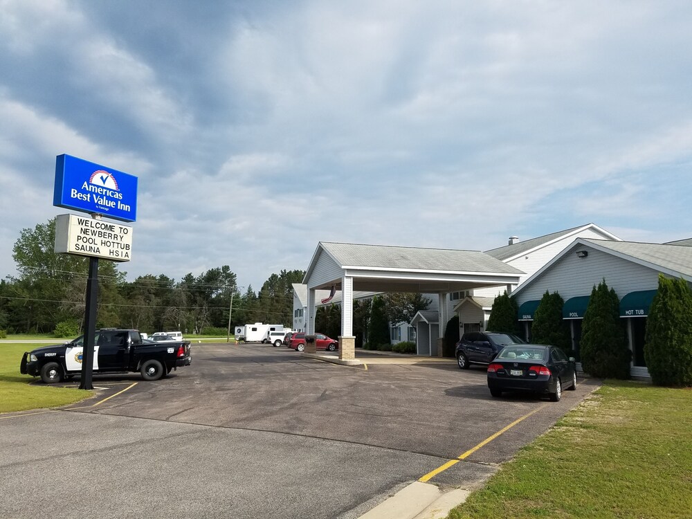 Americas Best Value Inn Tahquamenon Country In Newberry Hotel Featured Image