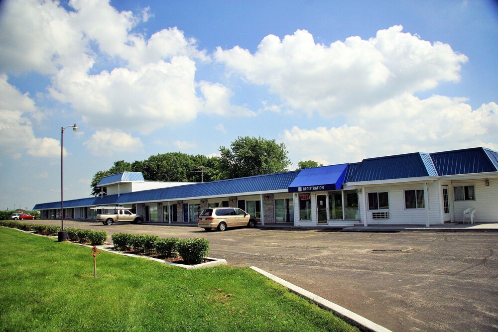 Tollway Inn of Beloit in South Beloit Best Rates & Deals on Orbitz