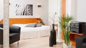 Hypoallergeen beddengoed, een kluis op de kamer, een bureau