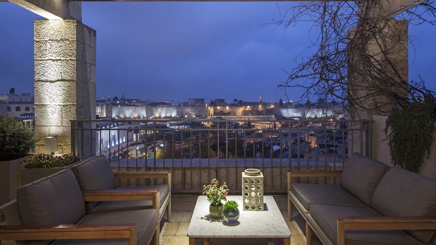 The David Citadel Hotel
