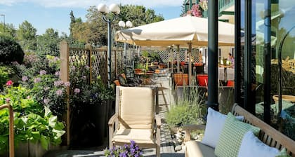 Bauer Hotel & Restaurant