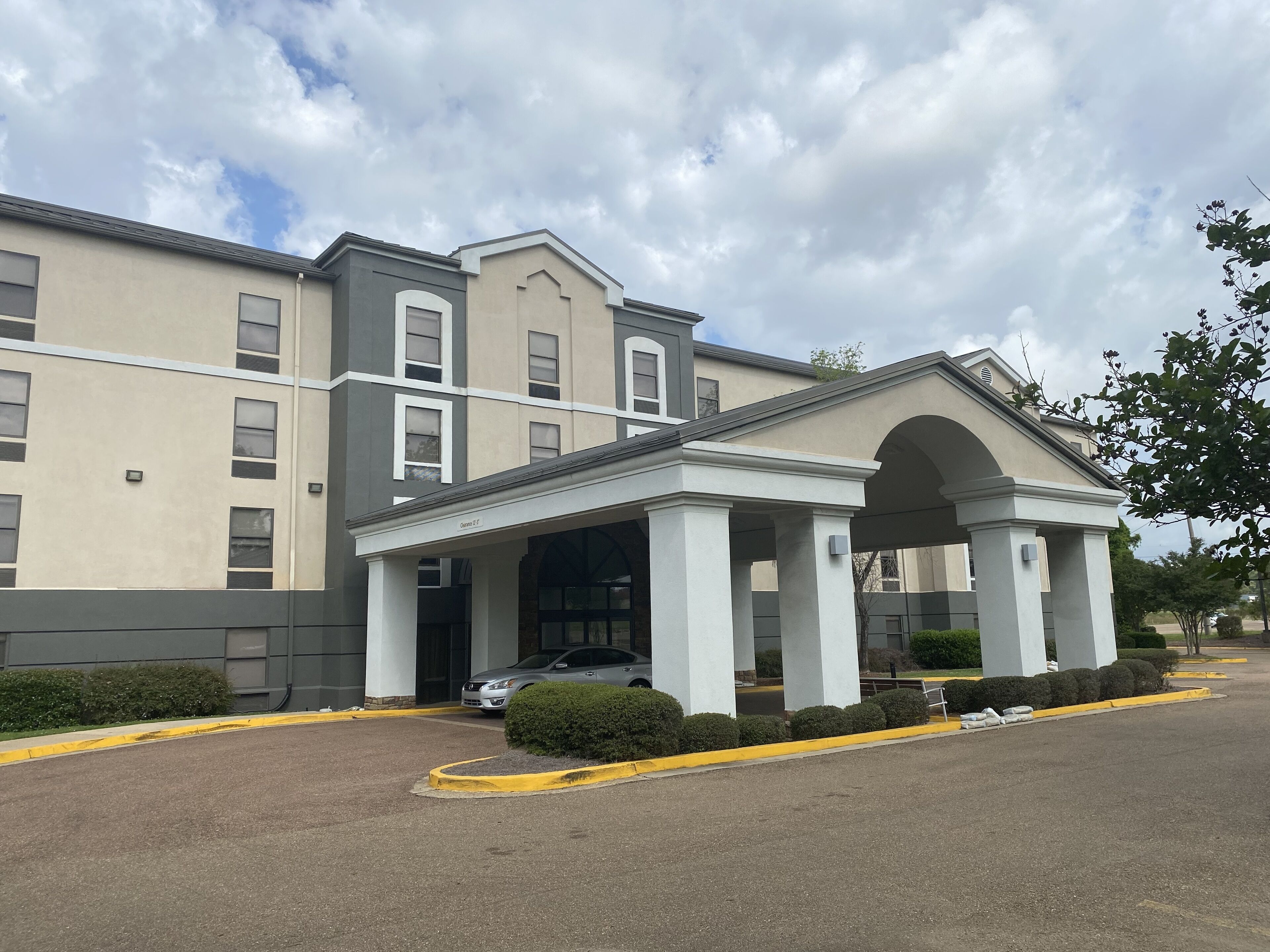 hilton hotels in madison ms