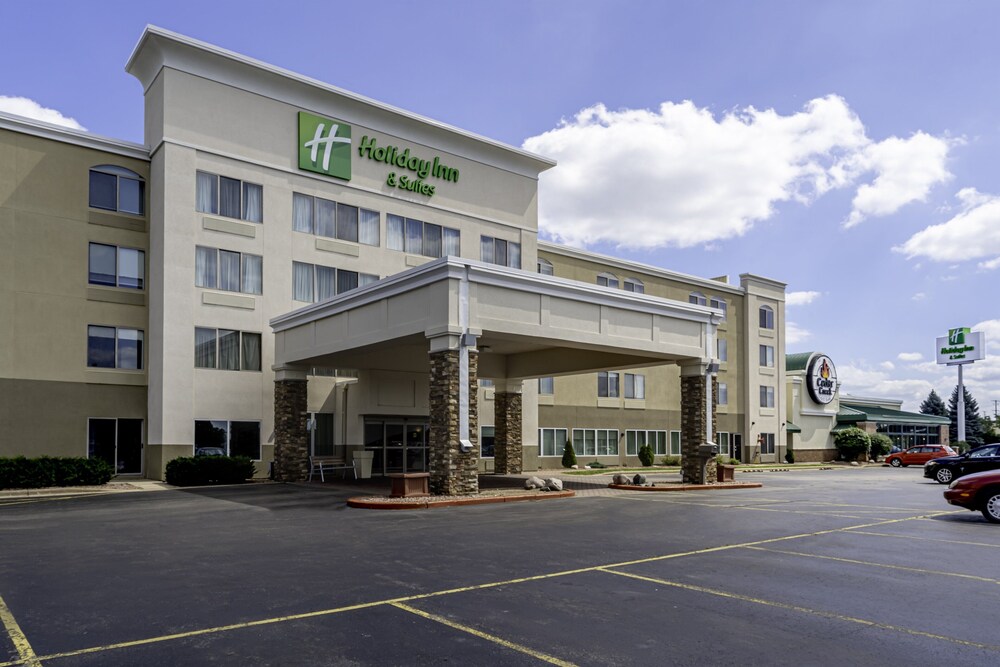 Holiday Inn & Suites Wausau-Rothschild, an IHG Hotel