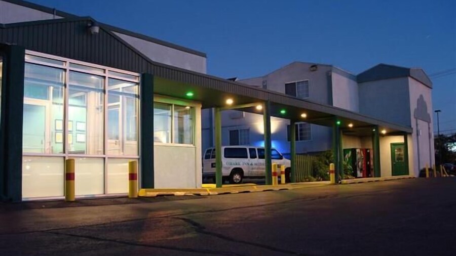 O'Hare Inn & Suites