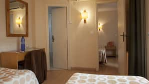 1 dormitorio, colchones con acolchado adicional, escritorio