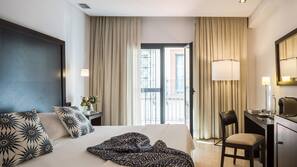Down duvet, free minibar items, in-room safe, desk