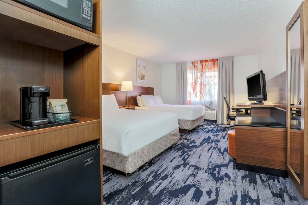 Room, Fairfield Inn & Suites Houston Westchase