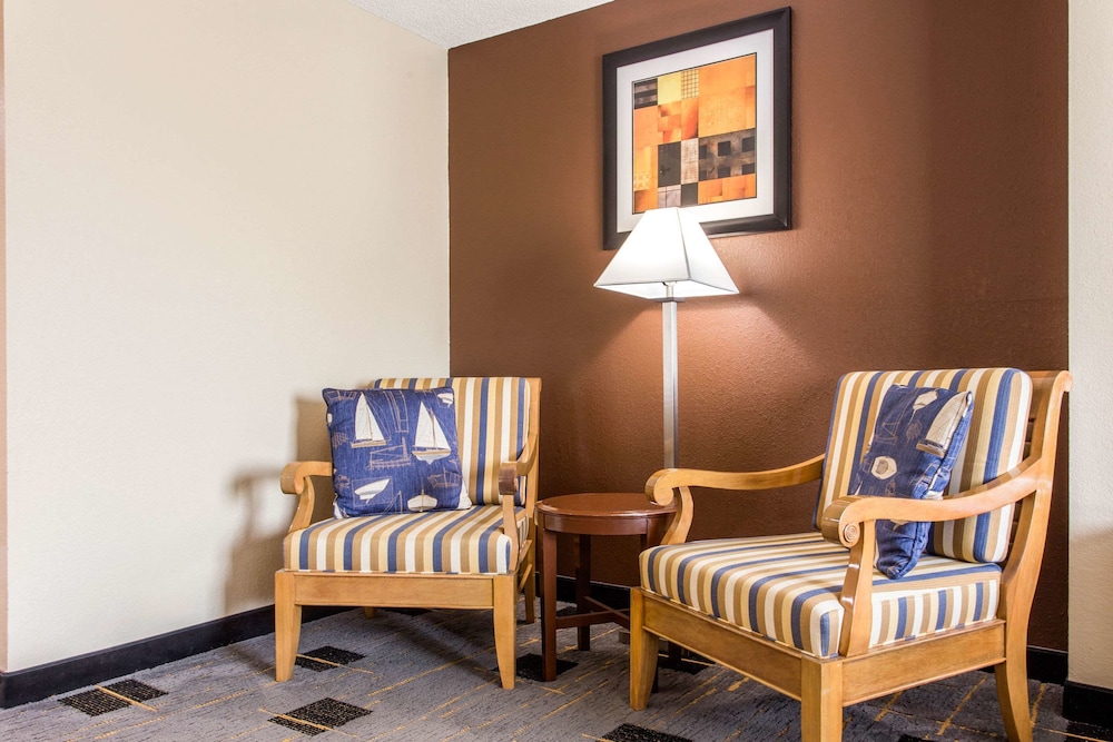 Quality Inn & Suites North Myrtle Beach