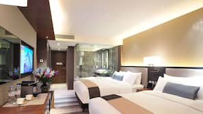Premium bedding, in-room safe, desk, laptop workspace