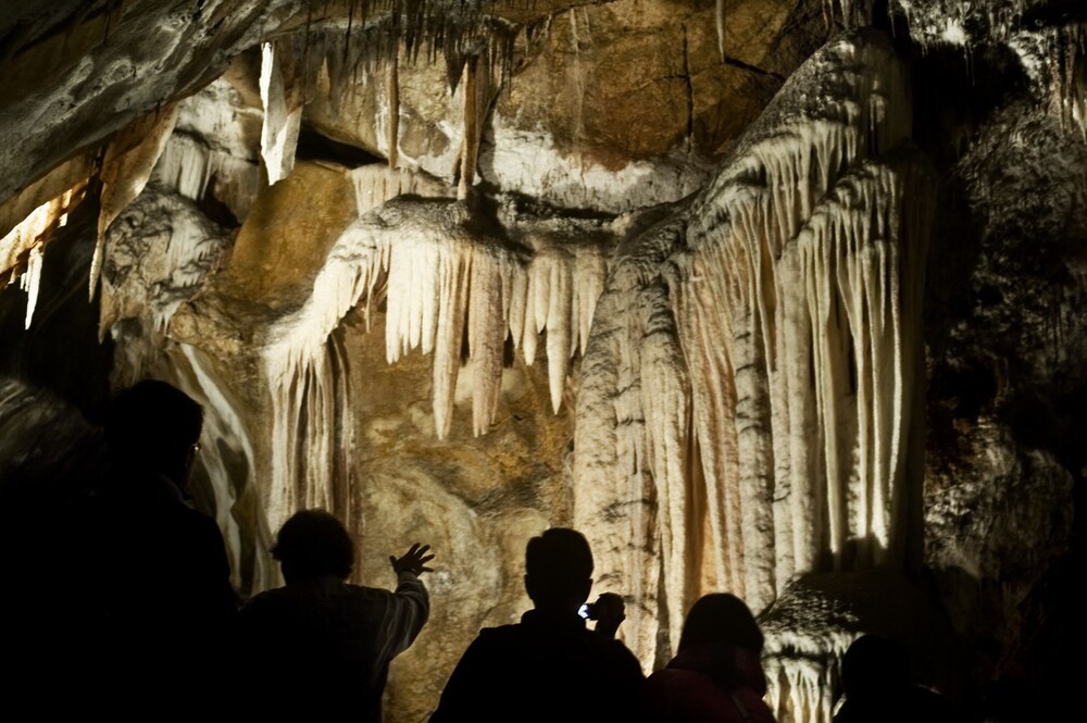 Jenolan Caves House