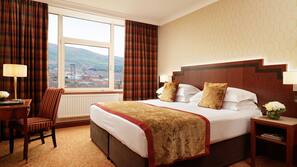 Pillowtop beds, in-room safe, desk, laptop workspace
