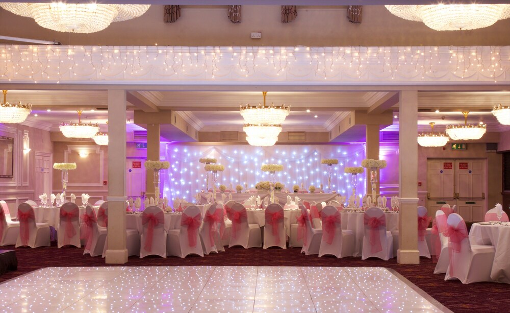 Banquet hall, London Chigwell Prince Regent Hotel, BW Signature Collection