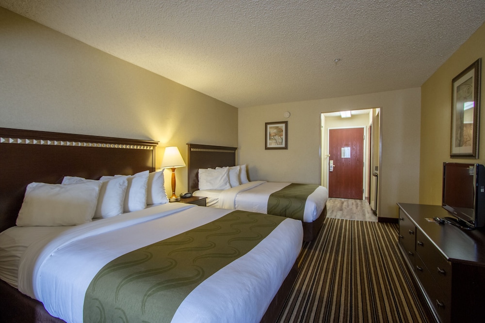 Quality Inn & Suites Denver North - Westminster