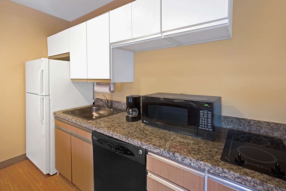 MainStay Suites Charlotte - Executive Park