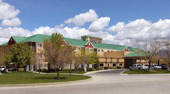 Crystal Inn Hotel & Suites West Valley City