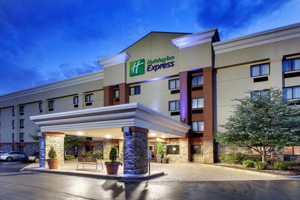 Holiday Inn Express Fort Campbell-Oak Grove, an IHG Hotel