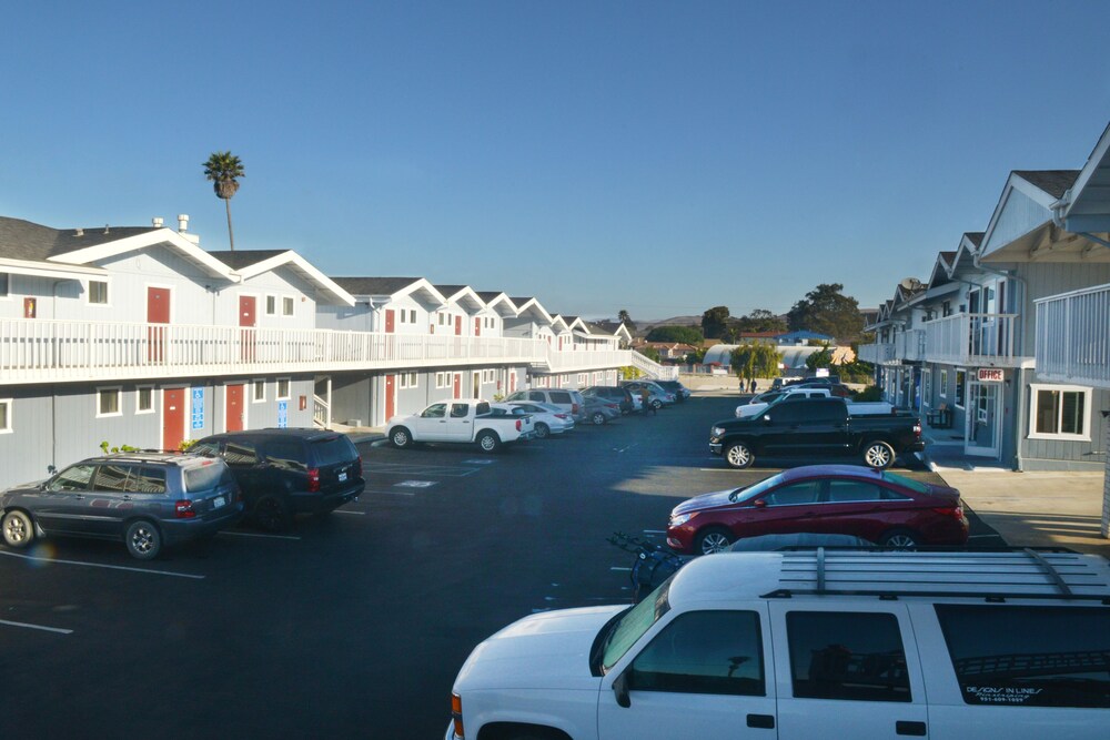 Harbor House Inn Morro Bay in San Luis Obispo, CA Expedia