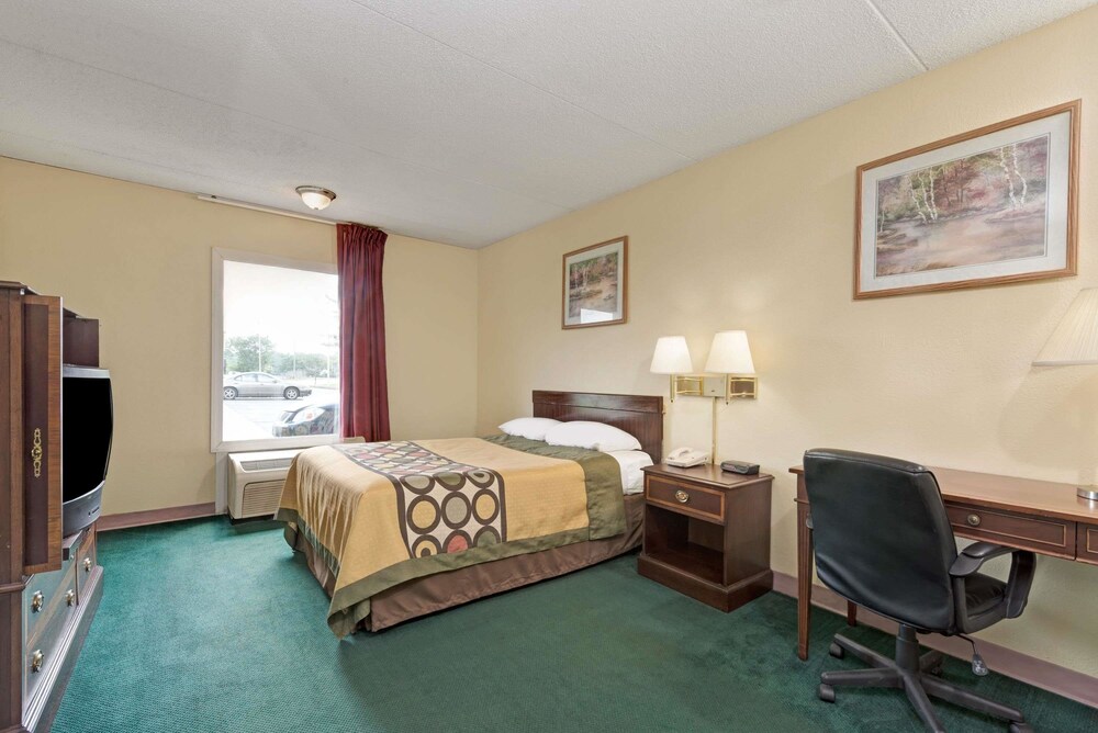 Room, Super 8 by Wyndham Indianapolis South