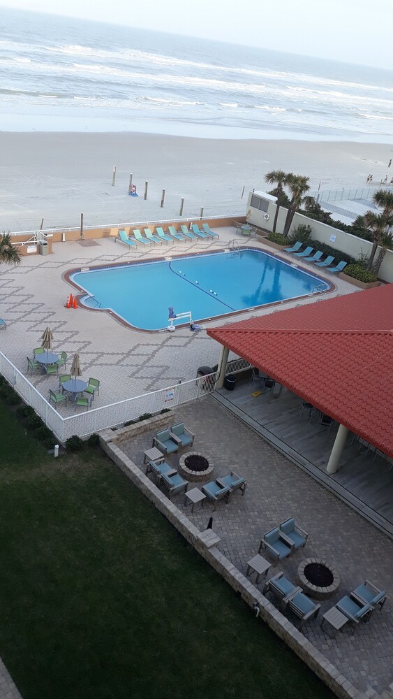 holiday inn daytona beach on the ocean