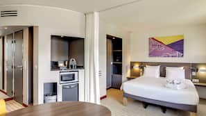 Premium bedding, in-room safe, desk, blackout curtains