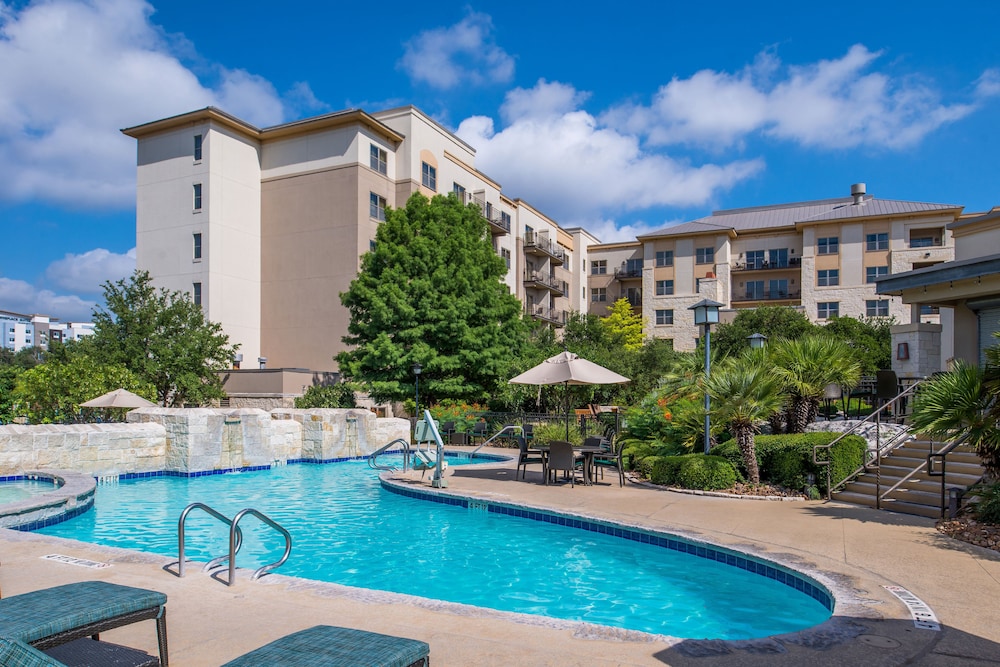 Hilton San Antonio Hill Country