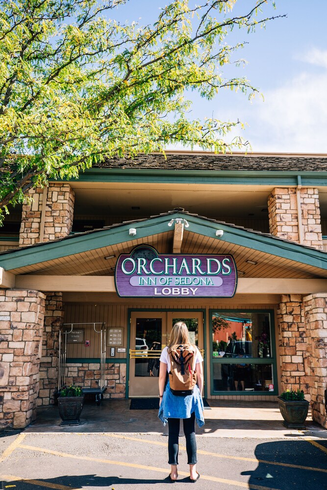 Orchards Inn