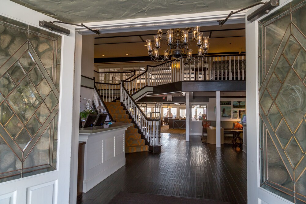 Carlsbad Inn Beach Resort 2018 Room Prices 178 Deals Reviews Exterior Featured Image Interior Entrance