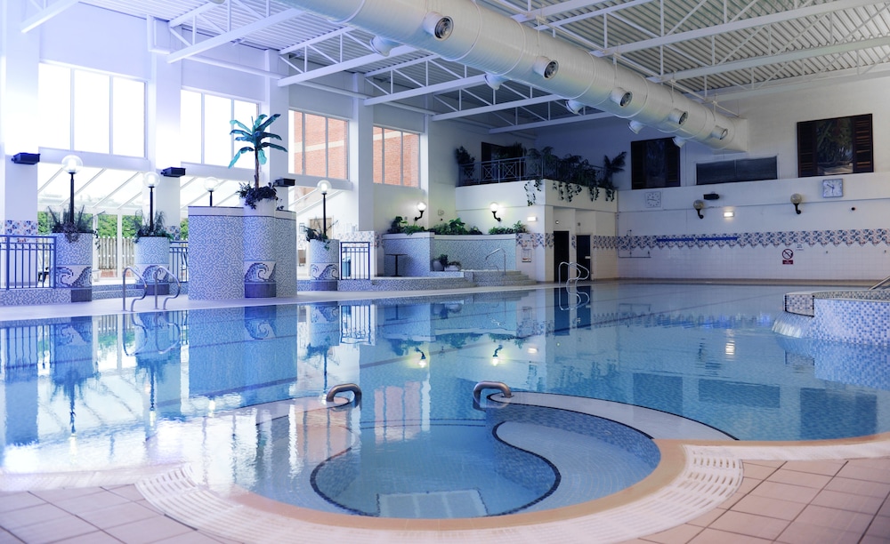 Indoor pool, Village Hotel Manchester Bury