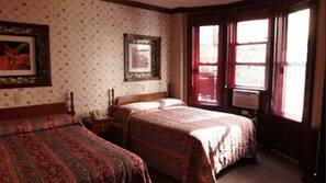 In-room safe, iron/ironing board, free WiFi, linens
