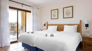 Hochwertige Bettwaren, Pillowtop-Betten, Zimmersafe