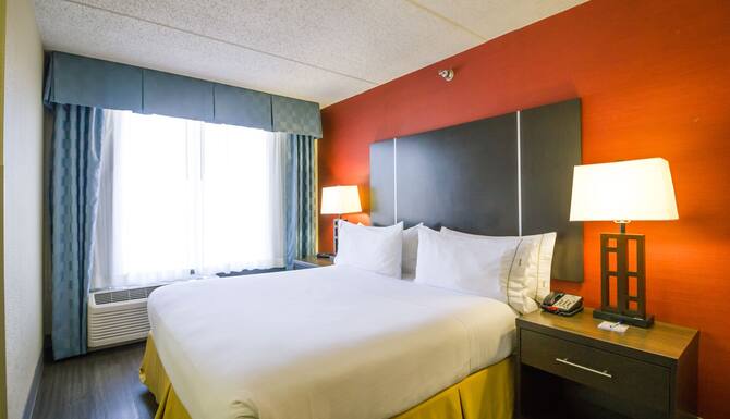 Holiday Inn Express Suites Austin Airport In Austin Tx Expedia