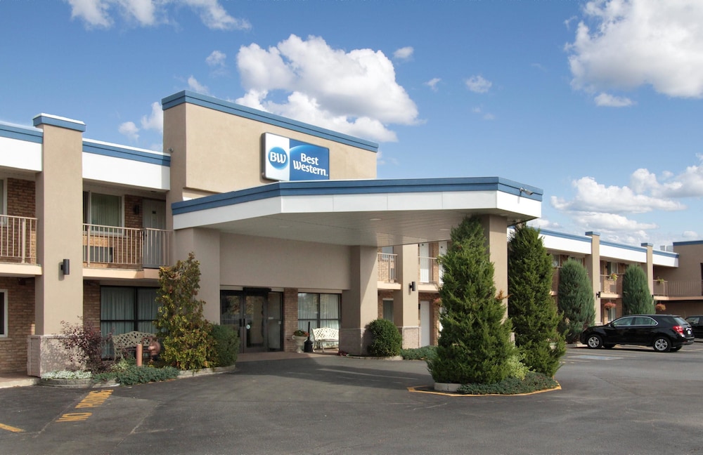 Front of property, Best Western Halton Hills