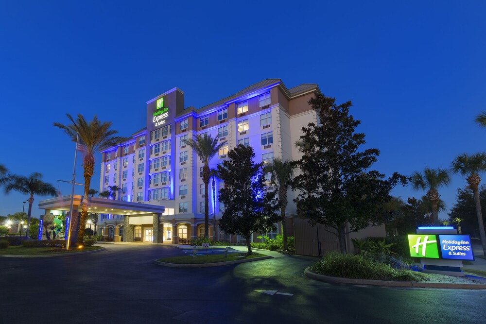 Holiday Inn Express Suites Orlando South Lake Buena Vista - 