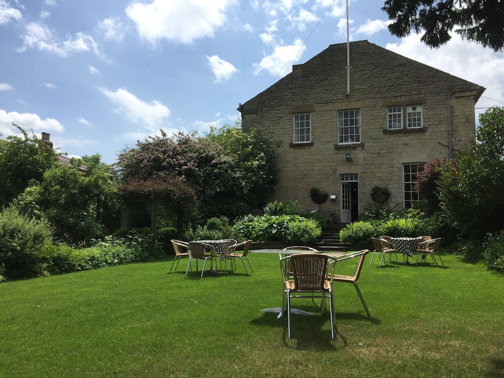 Worsley Arms Hotel