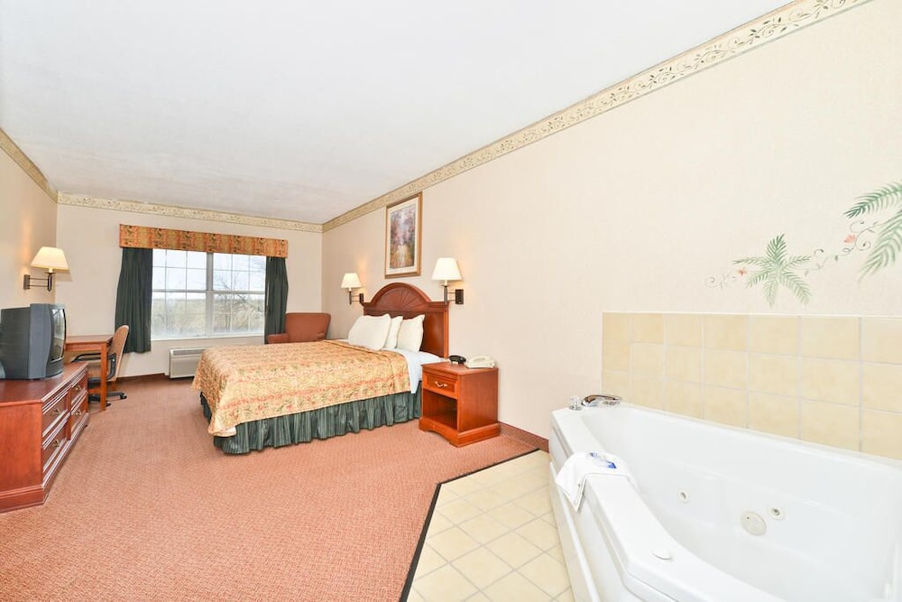 FairBridge Inn & Suites Marion