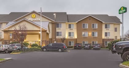 La Quinta Inn & Suites by Wyndham Central Point - Medford