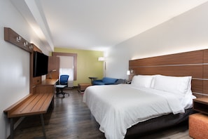 Suite, 1 King Bed with Sofa bed | Desk, iron/ironing board, free cribs/infant beds, free WiFi