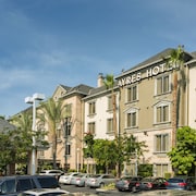Disneyland Anaheim Hotels: Compare 241 Hotels in Disneyland Disneyland Anaheim Hotels: Compare 241 Hotels in Disneyland