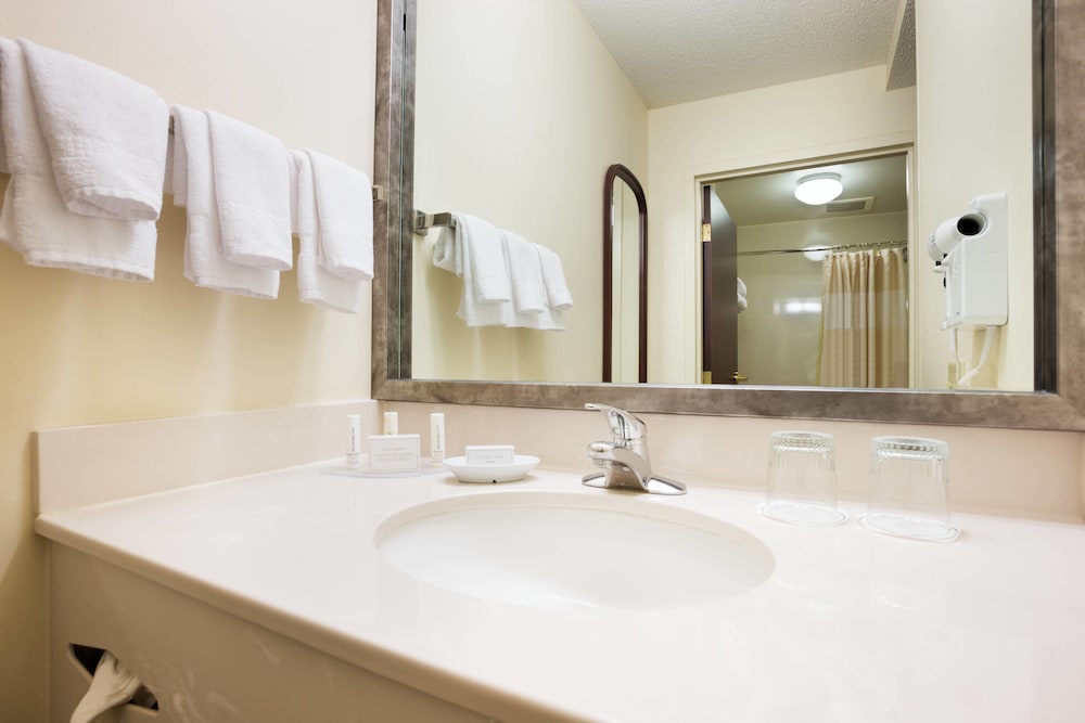 Bathroom, Springhill Suites By Marriott Minneapolis Eden Prairie