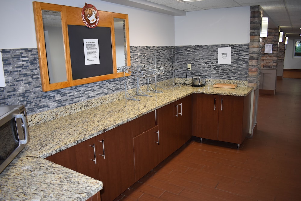 Breakfast area, AmericInn by Wyndham Inver Grove Heights Minneapolis