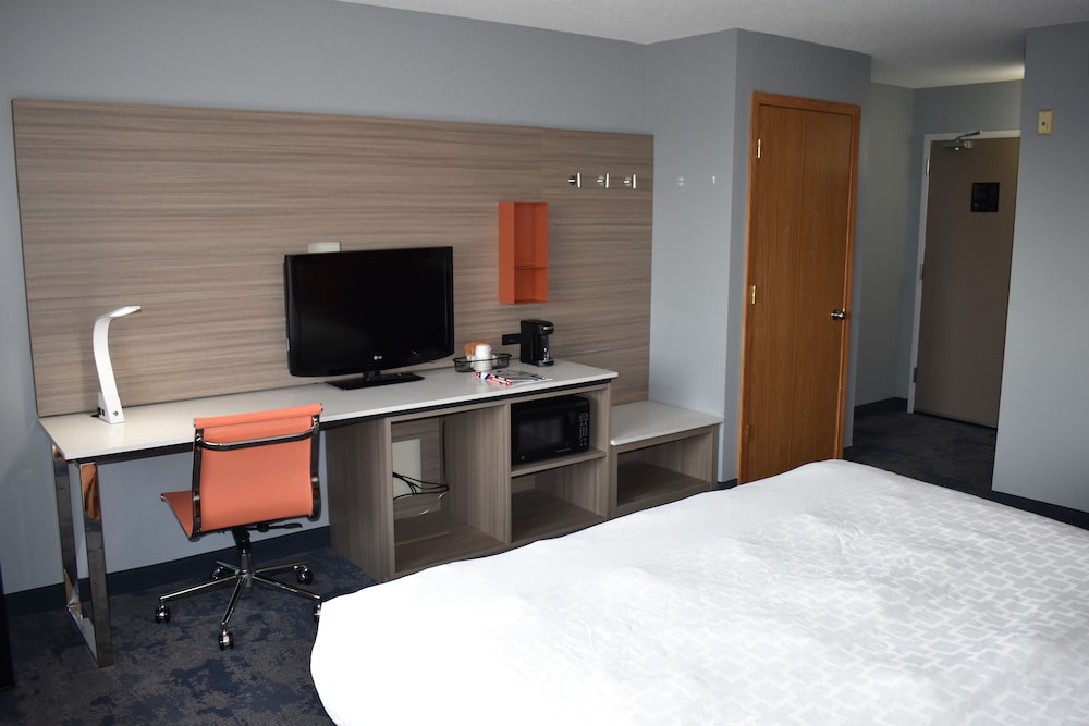 AmericInn by Wyndham Inver Grove Heights Minneapolis