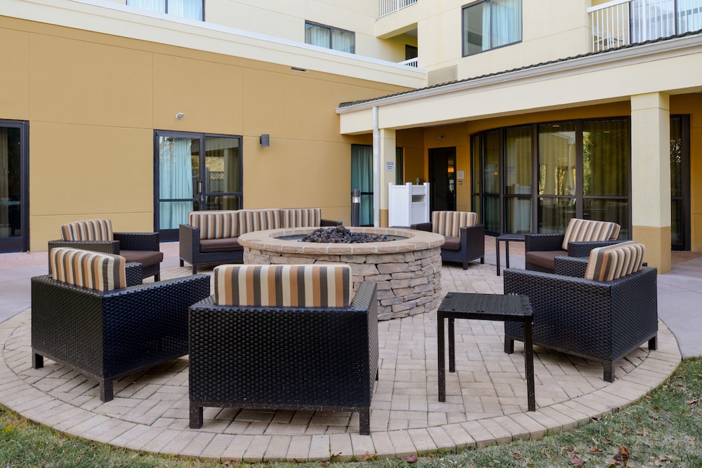 Courtyard by Marriott Charlotte Gastonia