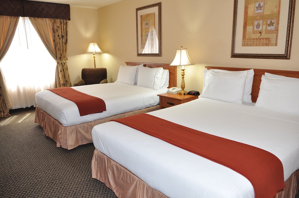 Holiday Inn Express Las Vegas-Nellis, an IHG Hotel