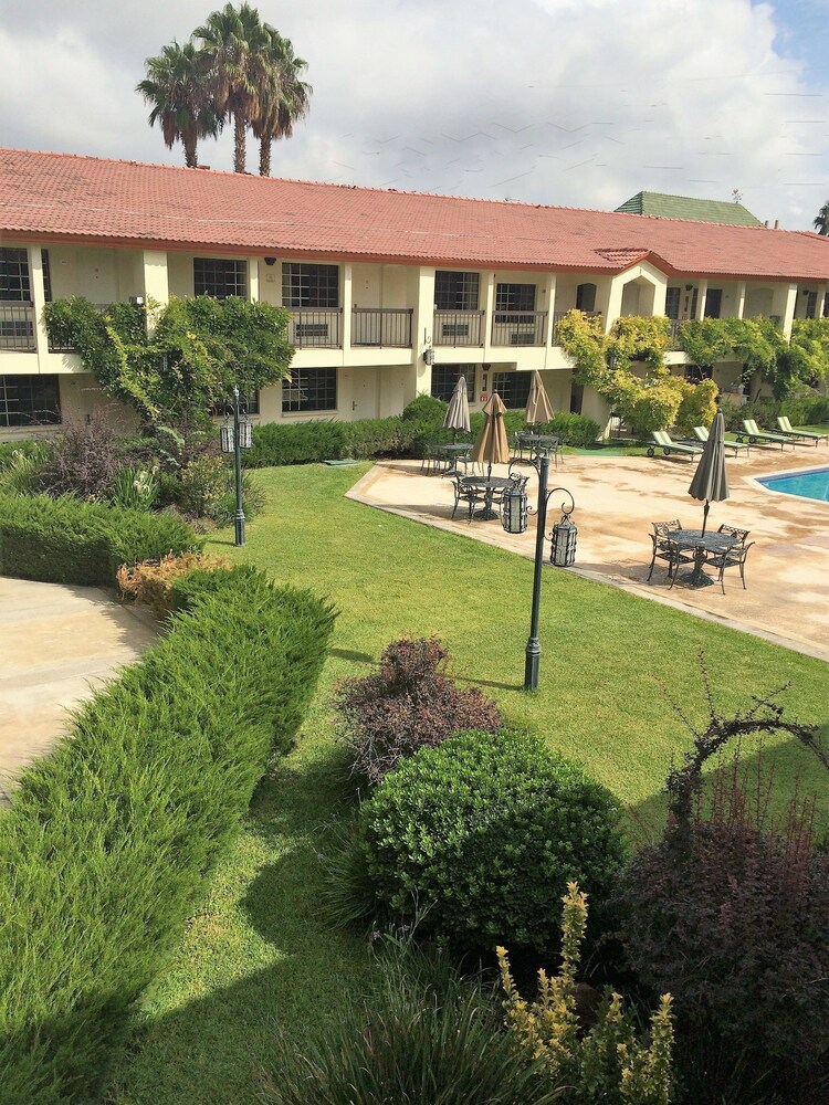 Quinta Dorada Hotel and Suites