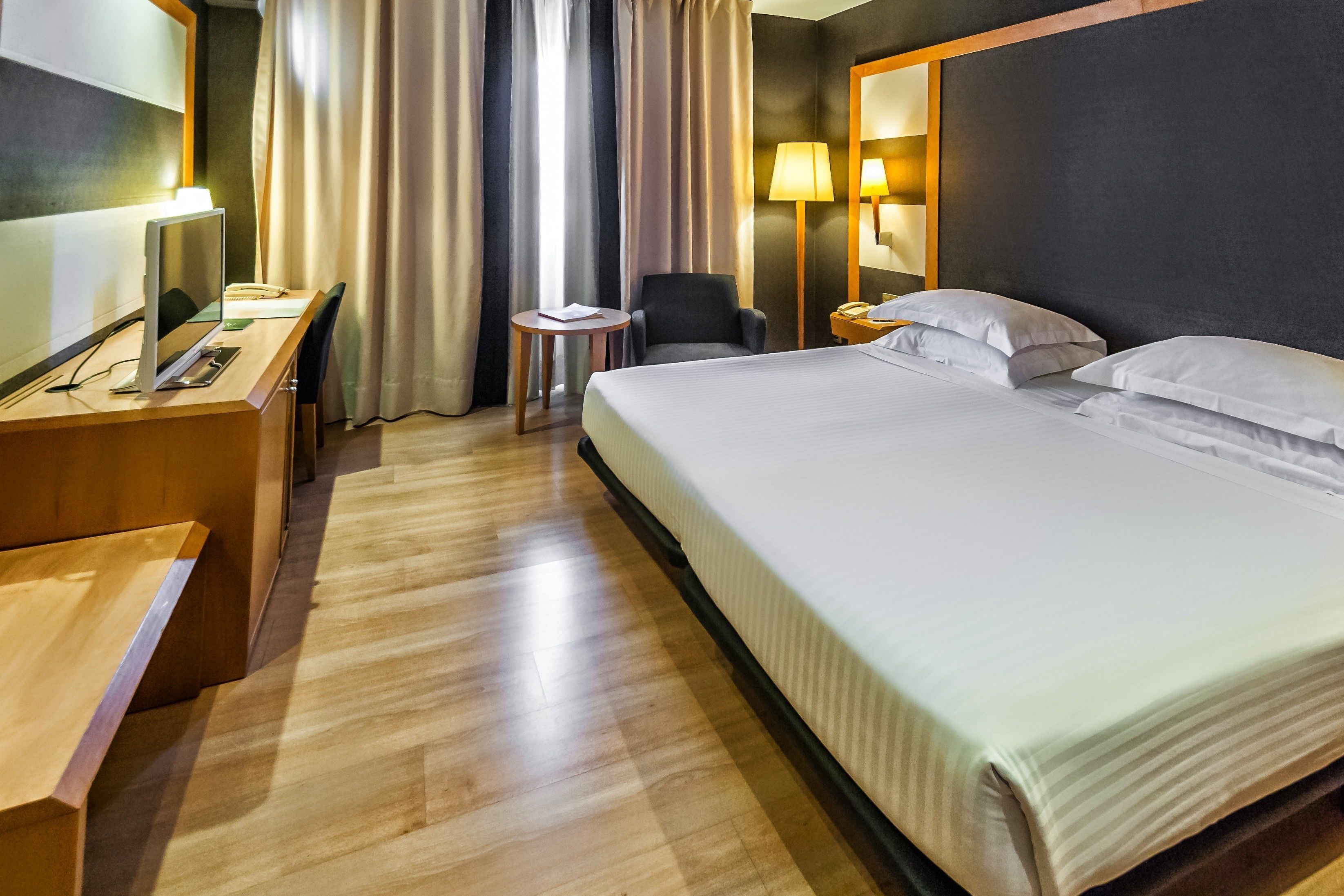 ホテル バルセロナ ユニバーサル バルセロナ 口コミ 宿泊料金 予約 エクスペディア