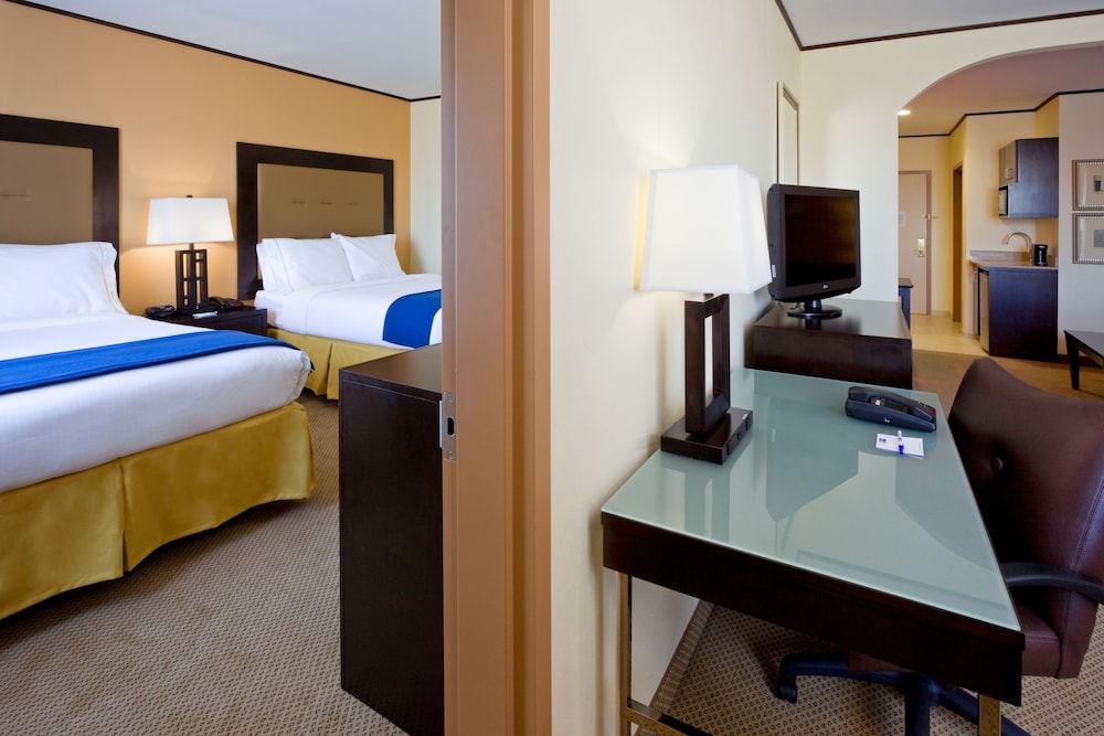 Holiday Inn Express & Suites Absecon-Atlantic City, an IHG Hotel