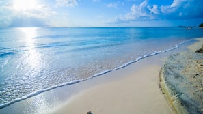 Beach nearby, white sand, sun-loungers, beach umbrellas