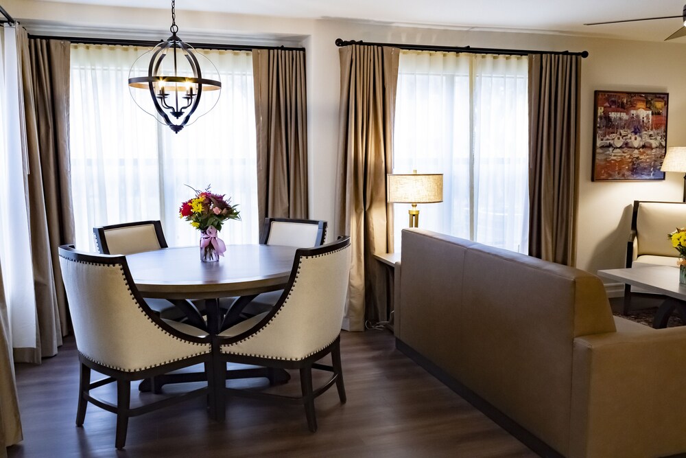 Westgate Flamingo Bay Resort